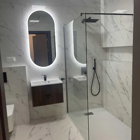 Szmaragdowy-aleja Wolnosci * Újszandec