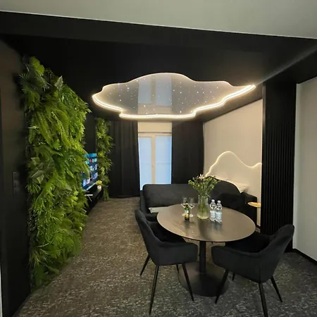 Szmaragdowy-aleja Wolnosci *